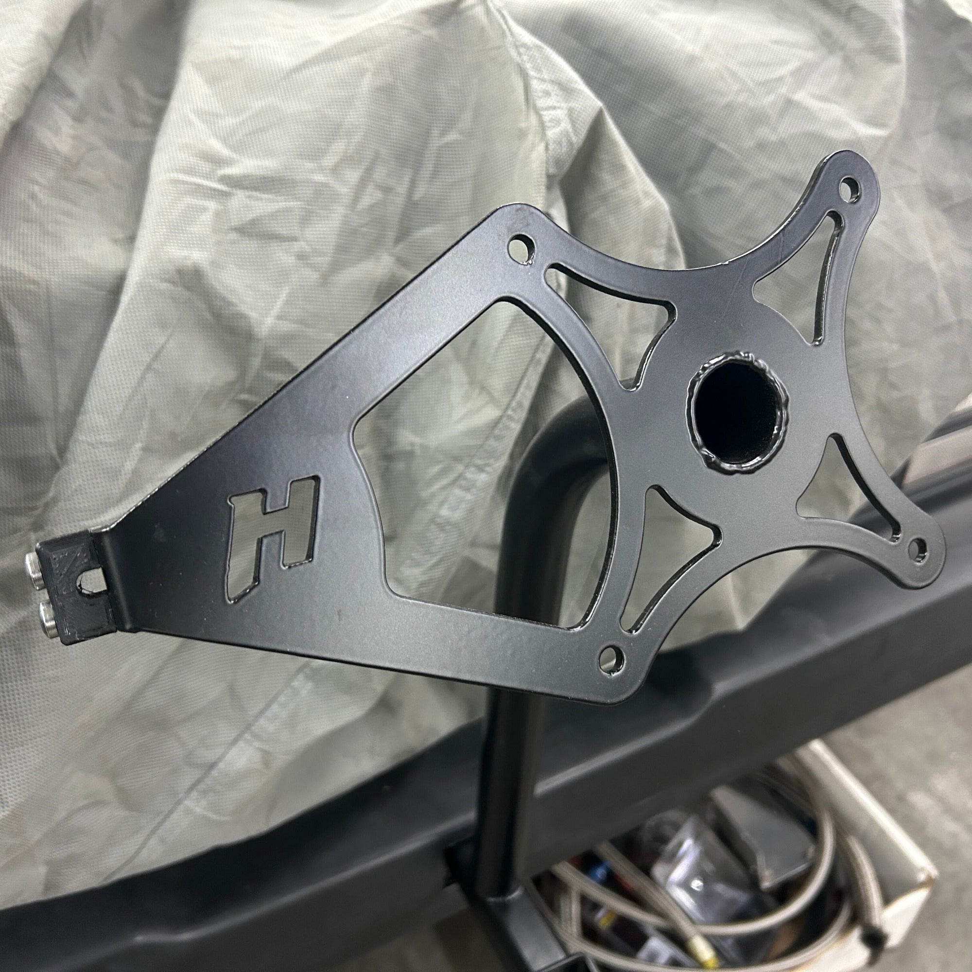 Henderson Race Shop Store chromoly parachute mount plate with integrated cable clamp for 1.25 inch tubing